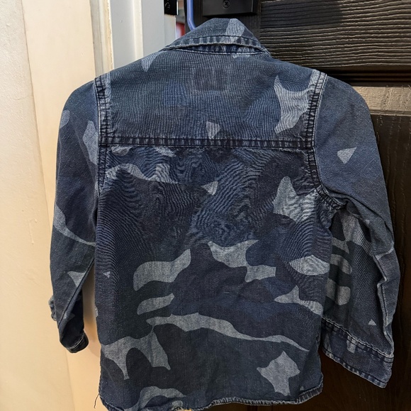 OshKosh B’gosh Denim Camo Button-Up Shirt – Size 4T - Picture 3 of 3